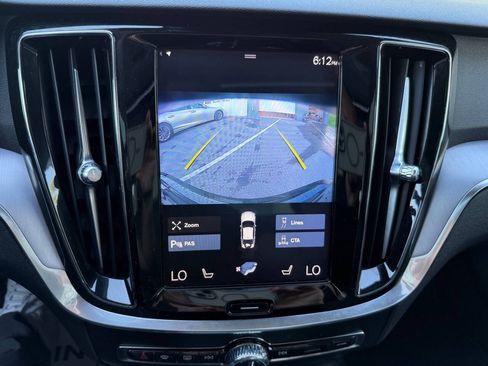 Used 2019 Volvo S60 T6 Momentum w/ Multimedia Package AWD/4WD image 19