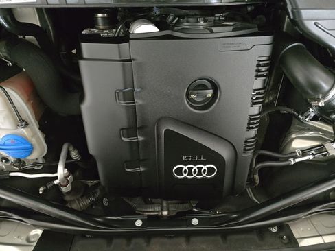 Used 2015 Audi Q5 2.0T Premium Plus w/ Premium Plus Package AWD/4WD image 32
