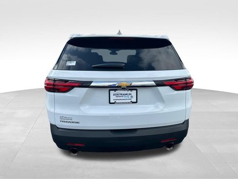 Used 2023 Chevrolet Traverse LS FWD image 4