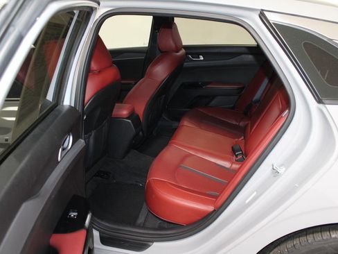 Used 2023 Kia K5 GT-Line image 24