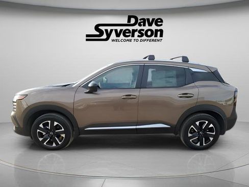 New 2026 Nissan Kicks SV w/ SV Premium Package image 2