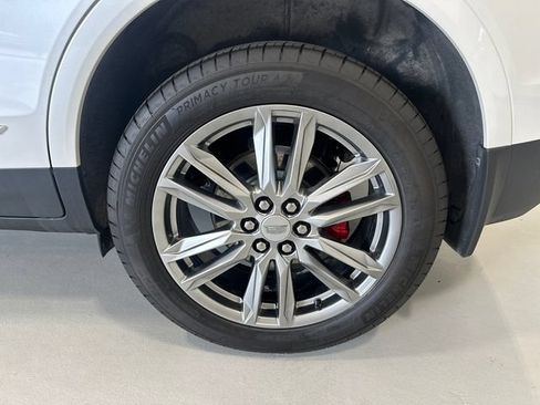 Certified 2025 Cadillac XT5 Sportv AWD/4WD image 9