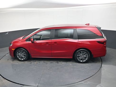 Used 2026 Honda Odyssey Touring image 35