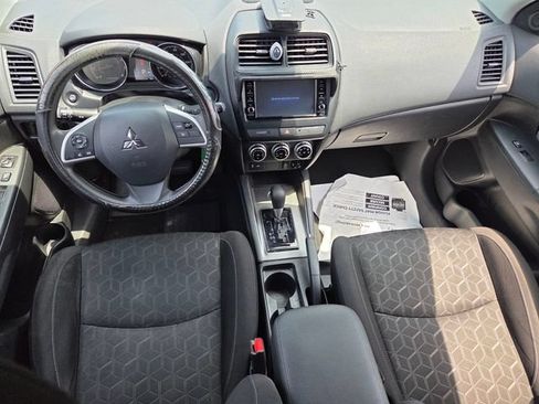 Used 2021 Mitsubishi Outlander Sport ES FWD image 9