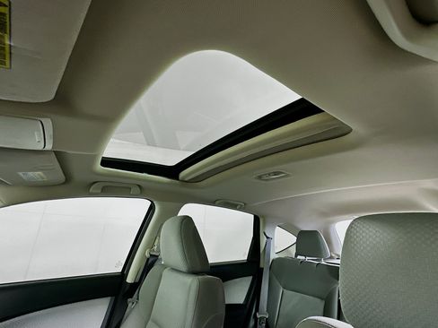 Used 2016 Honda CR-V EX image 24