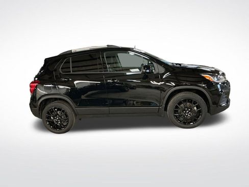 Used 2022 Chevrolet Trax LT w/ Midnight Edition AWD/4WD image 7