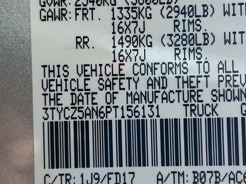 Certified 2023 Toyota Tacoma TRD Off-Road AWD/4WD image 27