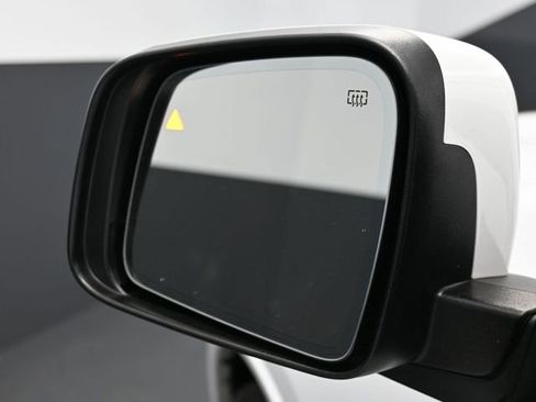 Used 2022 Dodge Durango R/T RWD image 10