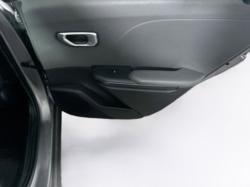 Used 2025 Kia K4 LXS image 28