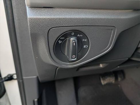 Certified 2023 Volkswagen Atlas SEL AWD/4WD image 37