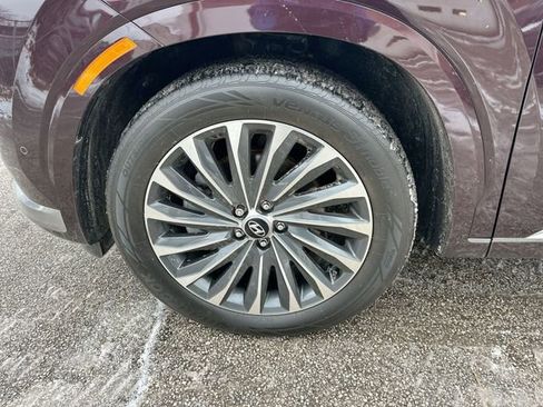 Used 2024 Hyundai Palisade Calligraphy image 21