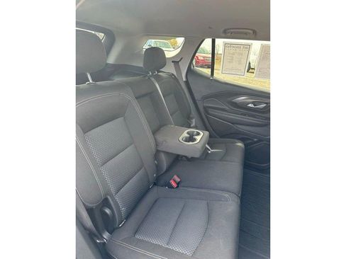 Used 2023 GMC Terrain SLE w/ Driver Convenience Package FWD image 16