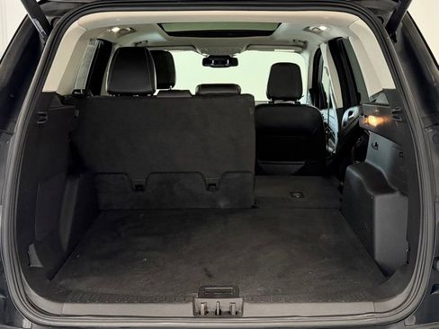 Used 2018 Ford Escape Titanium w/ Ford Safe & Smart Package AWD/4WD image 24