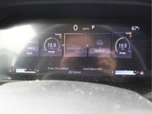 Used 2023 Jeep Grand Cherokee Laredo X AWD/4WD image 9