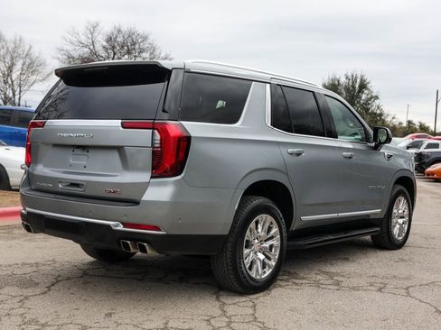 Used 2025 GMC Yukon Denali image 4