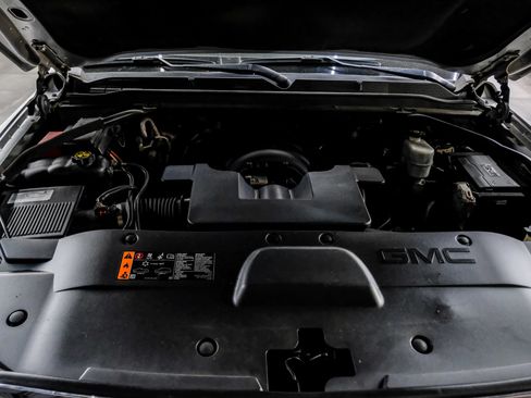 Used 2020 GMC Yukon XL Denali RWD image 60