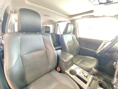Used 2017 Toyota 4Runner Limited AWD/4WD image 27