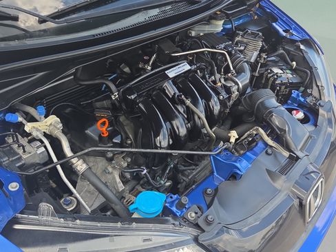 Used 2015 Honda Fit LX image 19
