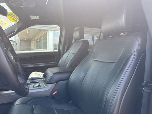Used 2018 Ford Expedition XLT w/ Equipment Group 201A image 10