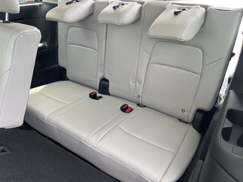 New 2026 Nissan Pathfinder SL FWD image 19