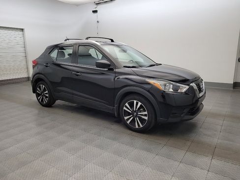 Used 2018 Nissan Kicks SV w/ Exterior Package FWD image 11