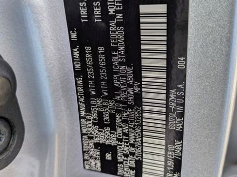 Used 2022 Toyota Highlander XLE image 39