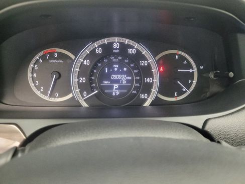 Used 2017 Honda Accord SE image 23