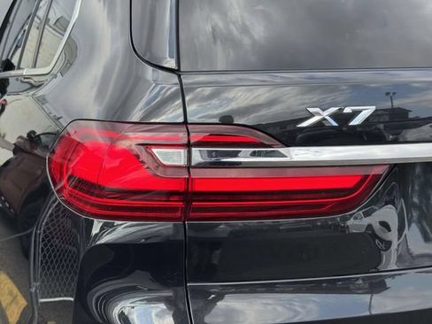 Used 2020 BMW X7 xDrive40i w/ Premium Package AWD/4WD image 14