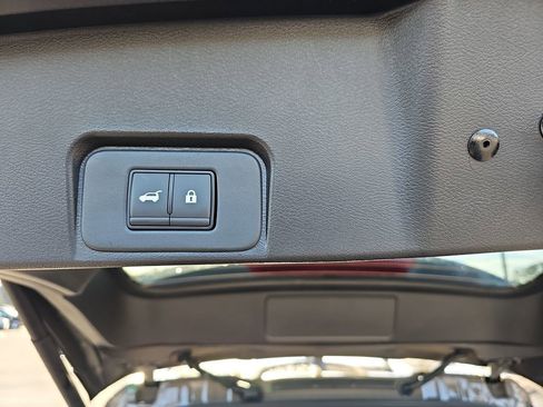 New 2026 Nissan Rogue SV AWD/4WD image 17