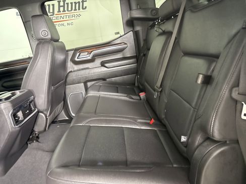 Used 2023 GMC Sierra 1500 SLT w/ SLT Premium Plus Package image 21