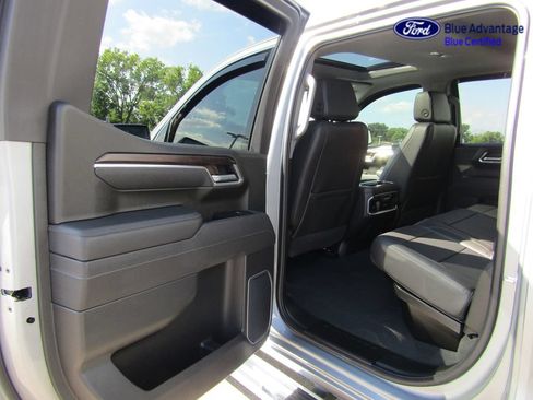 Used 2026 GMC Sierra 1500 SLT w/ SLT Premium Plus Package AWD/4WD image 19