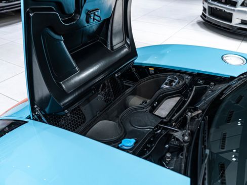 Used 2006 Ford GT image 60