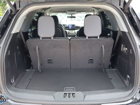 Used 2023 Ford Explorer XLT w/ Equipment Group 202A RWD image 26