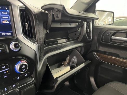 Used 2019 GMC Sierra 1500 SLE w/ SLE Value Package AWD/4WD image 19
