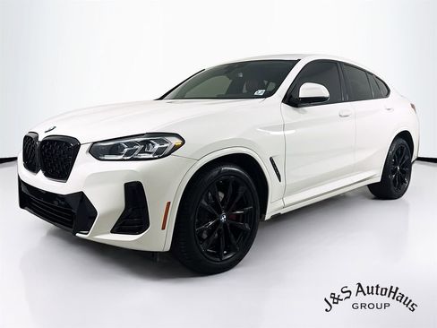 Used 2022 BMW X4 xDrive30i w/ M Sport Package 2 image 3