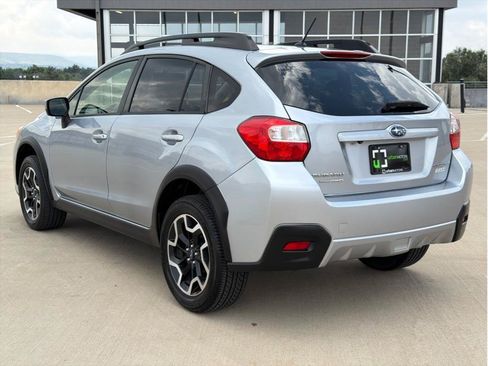 Used 2017 Subaru Crosstrek 2.0i Premium AWD/4WD image 6