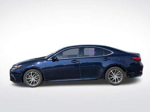 Used 2016 Lexus ES 350 w/ Luxury Package w/Wood Trim FWD image 2