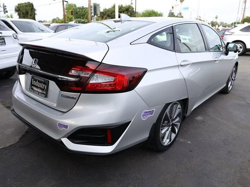 Used 2018 Honda Clarity Plug-In Hybrid image 6