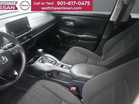 Used 2023 Honda HR-V LX image 16