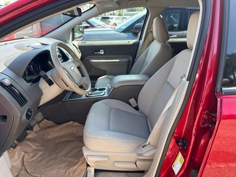 Used 2010 Ford Edge SE FWD image 7