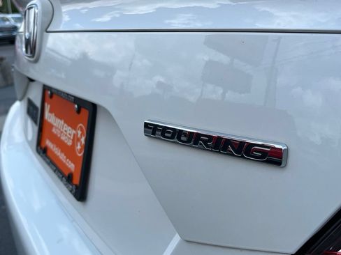 Used 2017 Honda Civic Touring image 8
