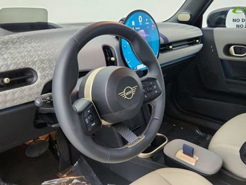 Used 2025 MINI Cooper S FWD image 47