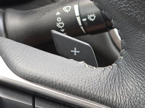 Used 2023 Subaru Outback Premium AWD/4WD image 11