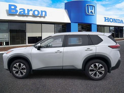 Used 2021 Nissan Rogue SV w/ Premium Package AWD/4WD image 3