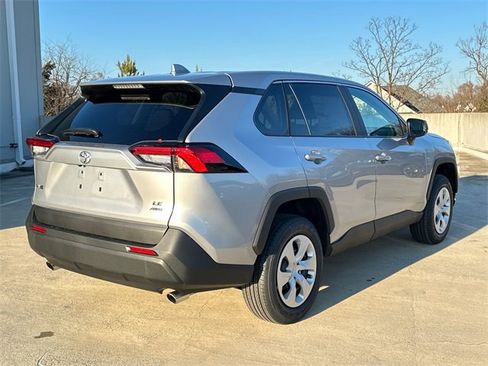 New 2025 Toyota RAV4 LE image 4