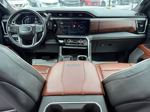 Used 2024 GMC Sierra 3500 Denali Ultimate image 19