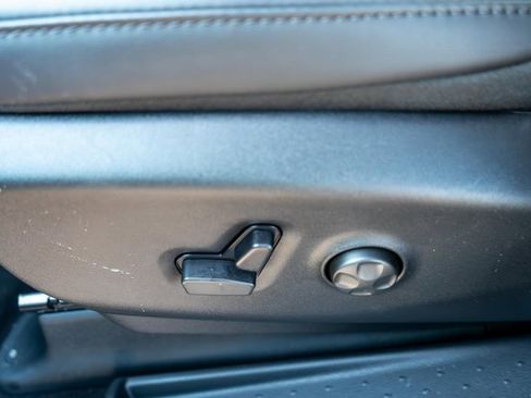 New 2026 Chrysler Pacifica Select image 15