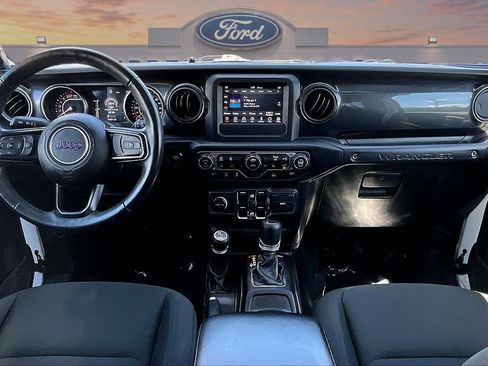 Used 2021 Jeep Wrangler Unlimited Sport AWD/4WD image 16