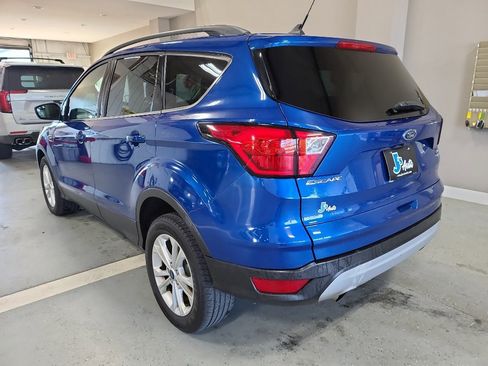Used 2019 Ford Escape SEL image 5