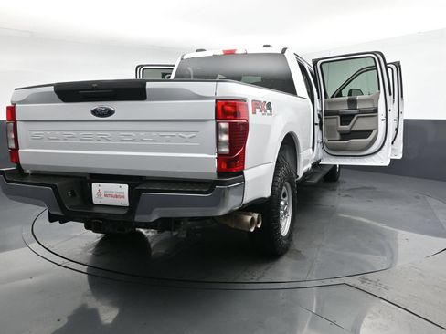 Used 2021 Ford F250 XLT w/ FX4 Off-Road Package AWD/4WD image 30